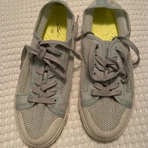 Women’s Tretorn shoes - Size 8